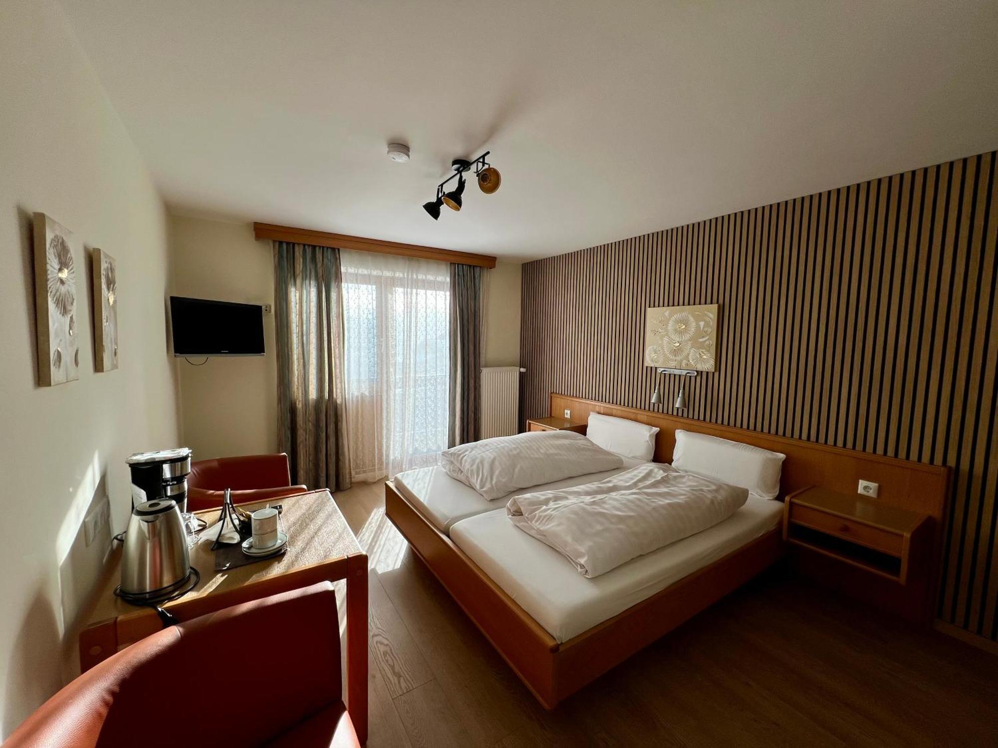 Aparthotel Hochfeld เชอเนา อัม เคอนิกเซ ภายนอก รูปภาพ